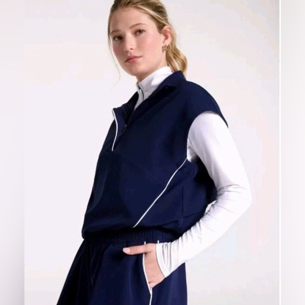 NWT Calia Golf Vest with Trim - Medium